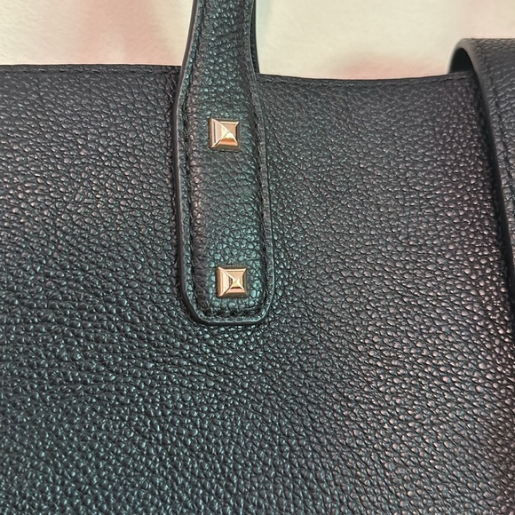 Michael Kors Carryall Black Tote. New. No tags. - Picture 2 of 6